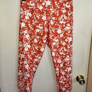 Kate & Mallory Orange and White Floral Leggings, Size S